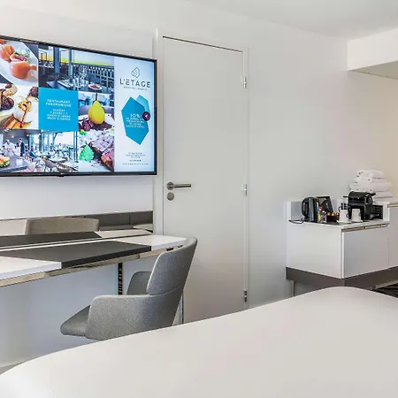 Novotel Hotel 4*